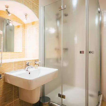 Sv. Hubertus Konukevi 3*