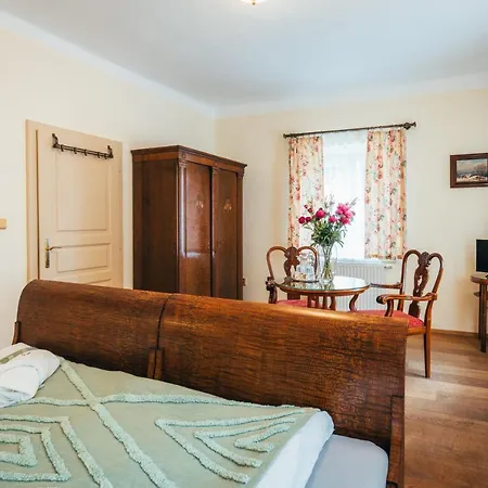 Sv. Hubertus Konukevi