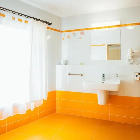 Sv. Hubertus Konukevi 3*