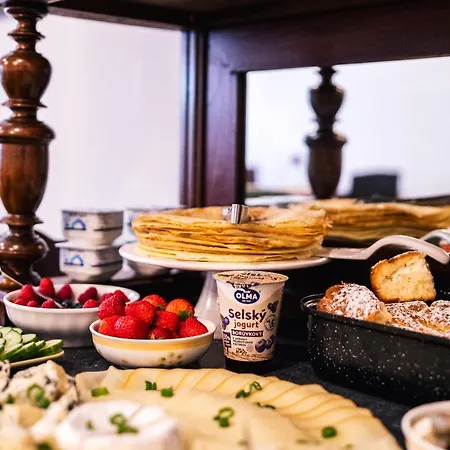 Konukevi Sv. Hubertus 3*