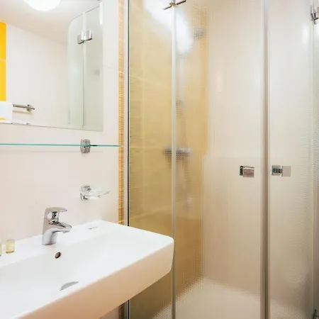 Konukevi Sv. Hubertus 3*